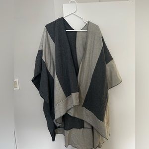 Over sized shrug